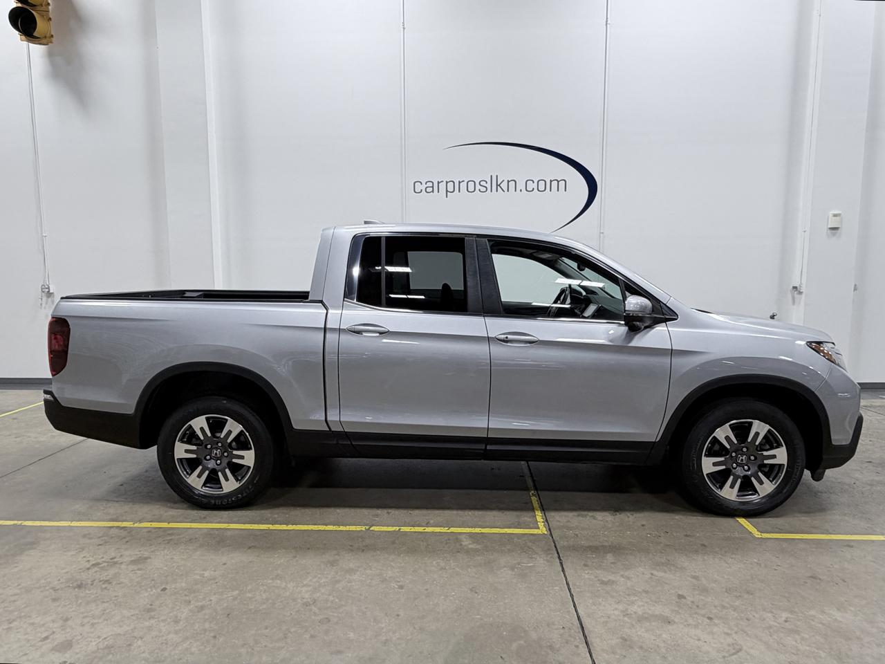 Honda Ridgeline RTL-T 4x4 Crew Cab 5.3' Bed 2017