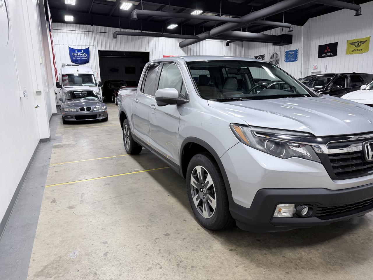Honda Ridgeline RTL-T 4x4 Crew Cab 5.3' Bed 2017