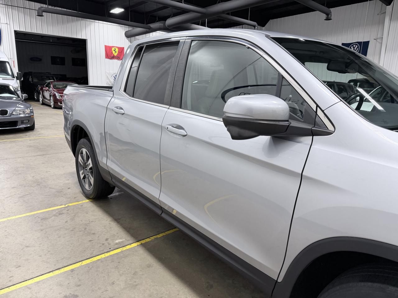 Honda Ridgeline RTL-T 4x4 Crew Cab 5.3' Bed 2017