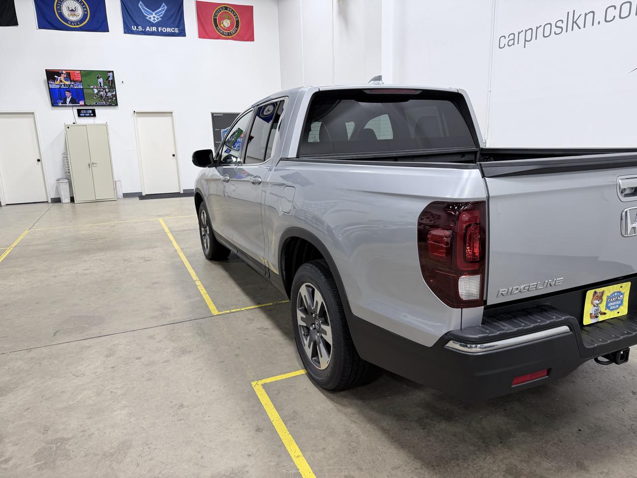 Honda Ridgeline RTL-T 4x4 Crew Cab 5.3' Bed 2017