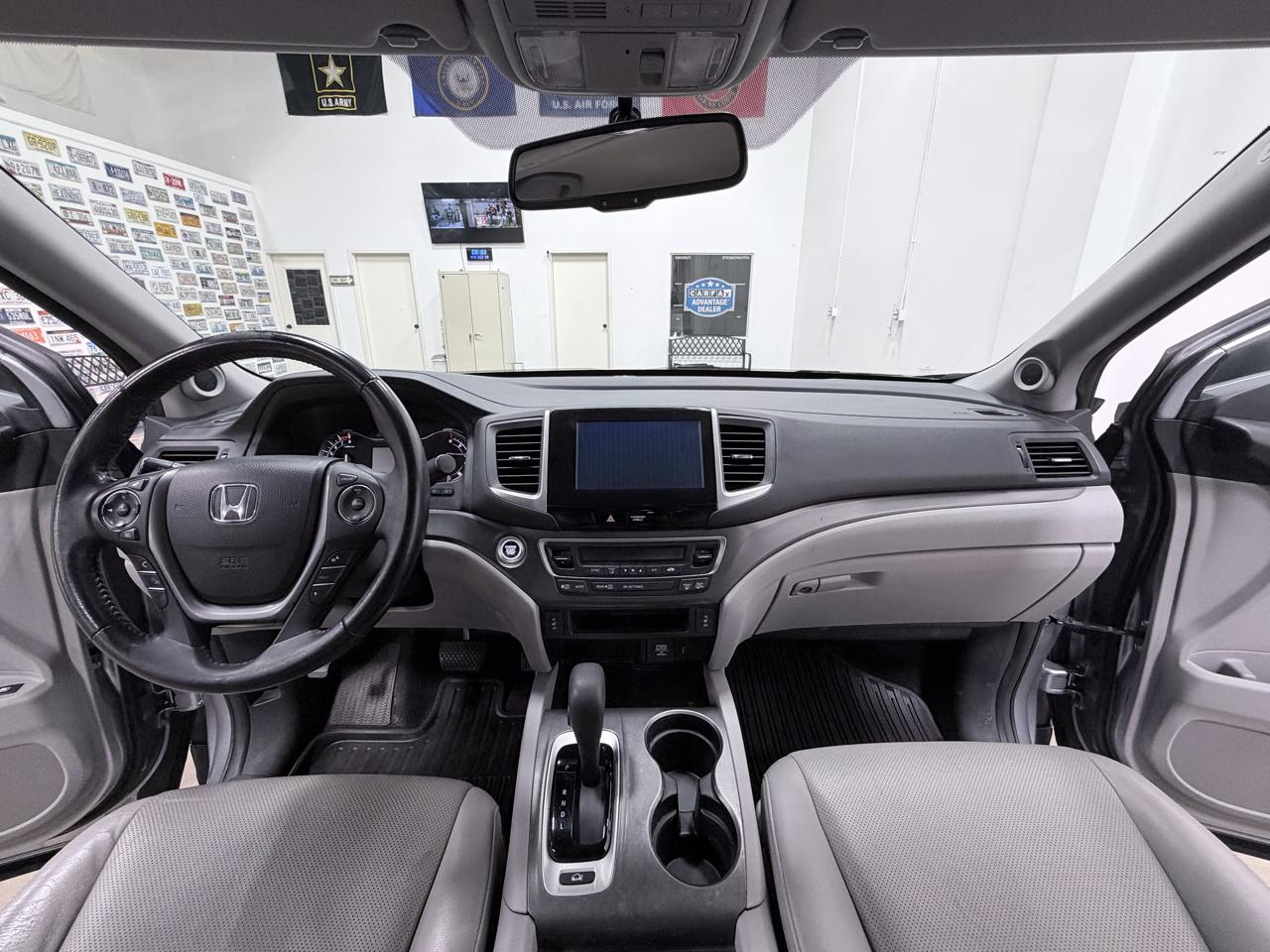 Honda Ridgeline RTL-T 4x4 Crew Cab 5.3' Bed 2017
