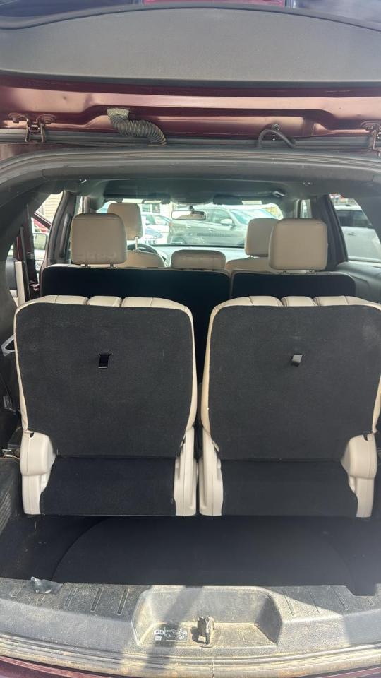 Ford Explorer photo 10