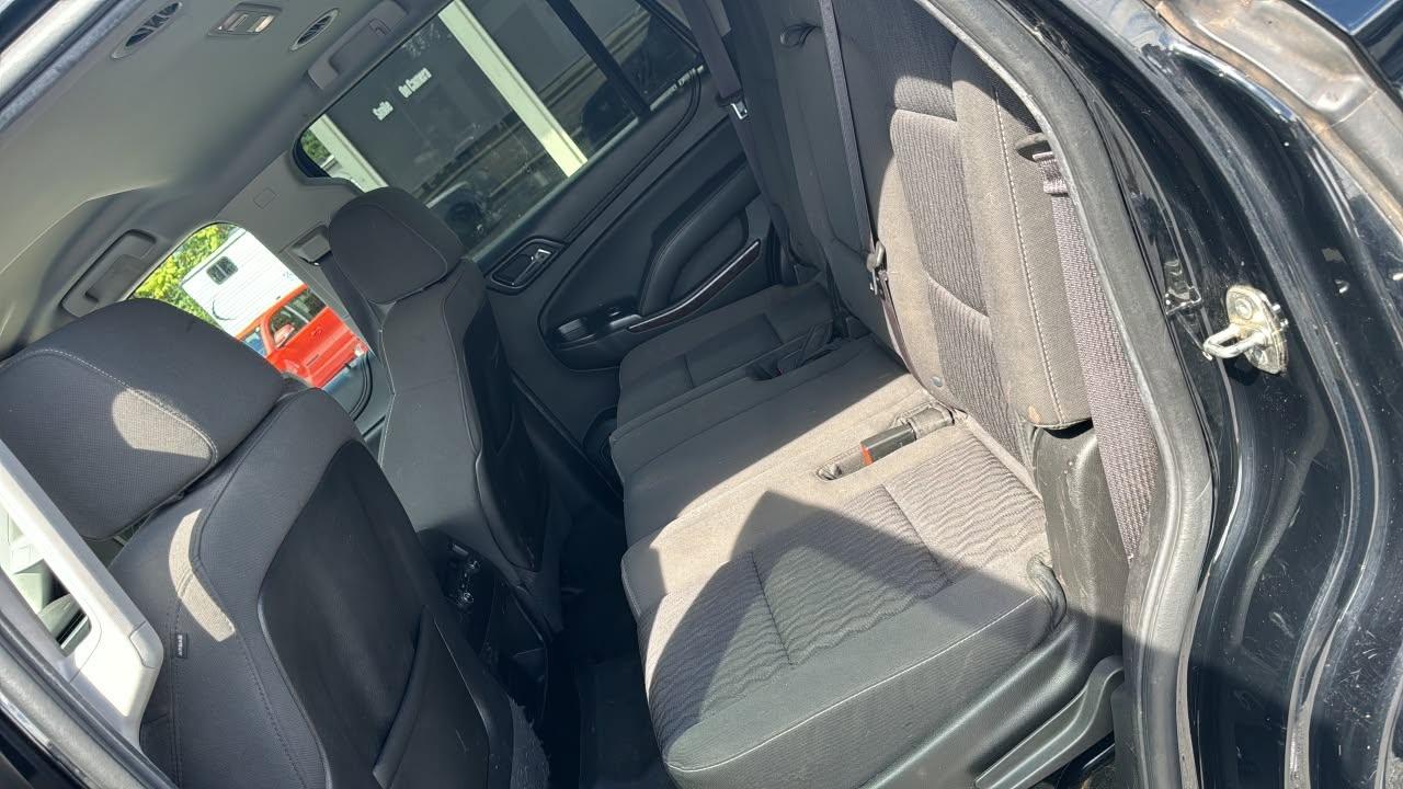 Chevrolet Tahoe photo 9