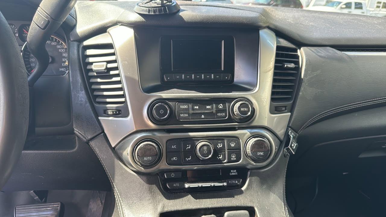 Chevrolet Tahoe photo 11