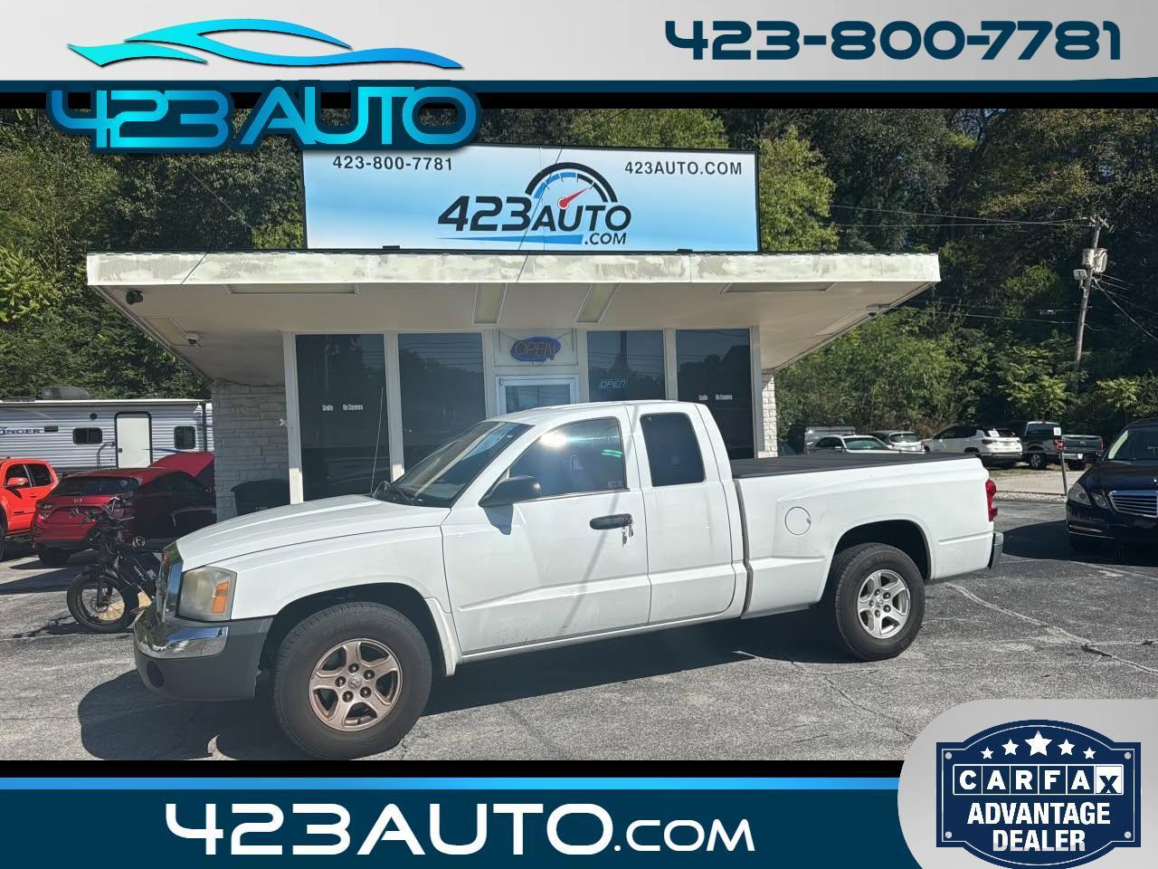 2005 Dodge Dakota SLT Club Cab 2WD