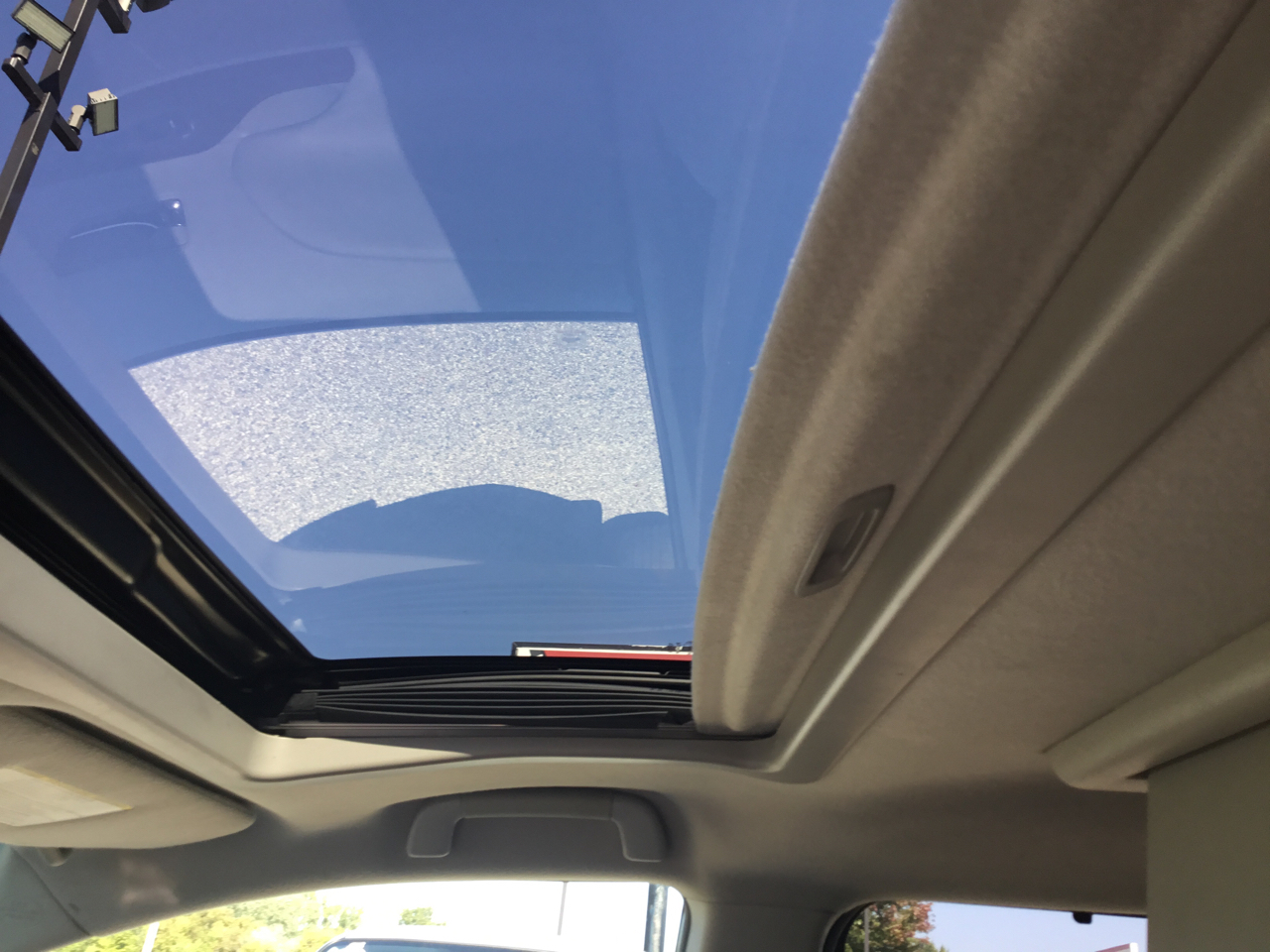 2011 Toyota Sienna XLE photo 14
