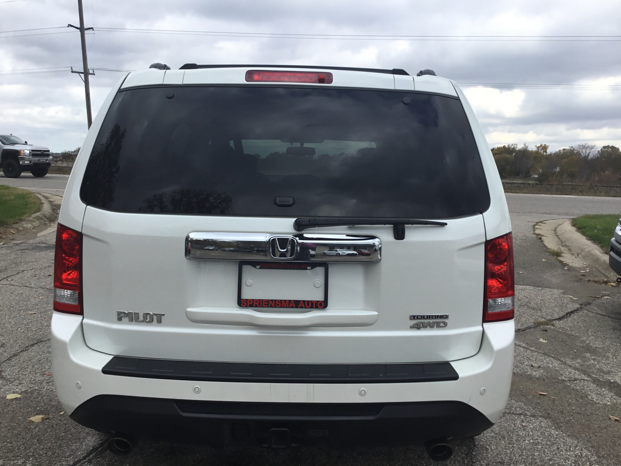 Honda Pilot Touring 4WD 5-Spd AT with DVD 2015