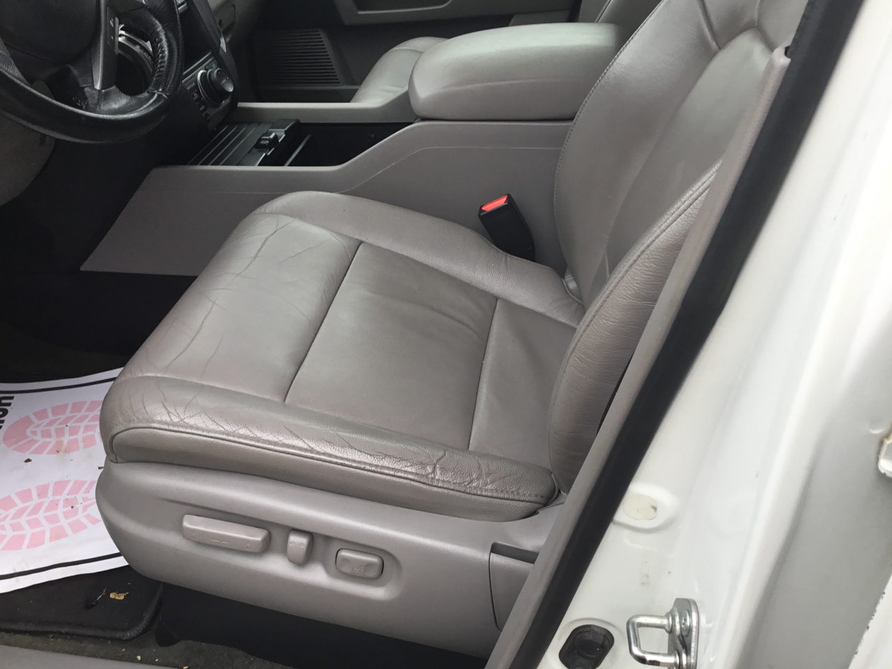 Honda Pilot Touring 4WD 5-Spd AT with DVD 2015