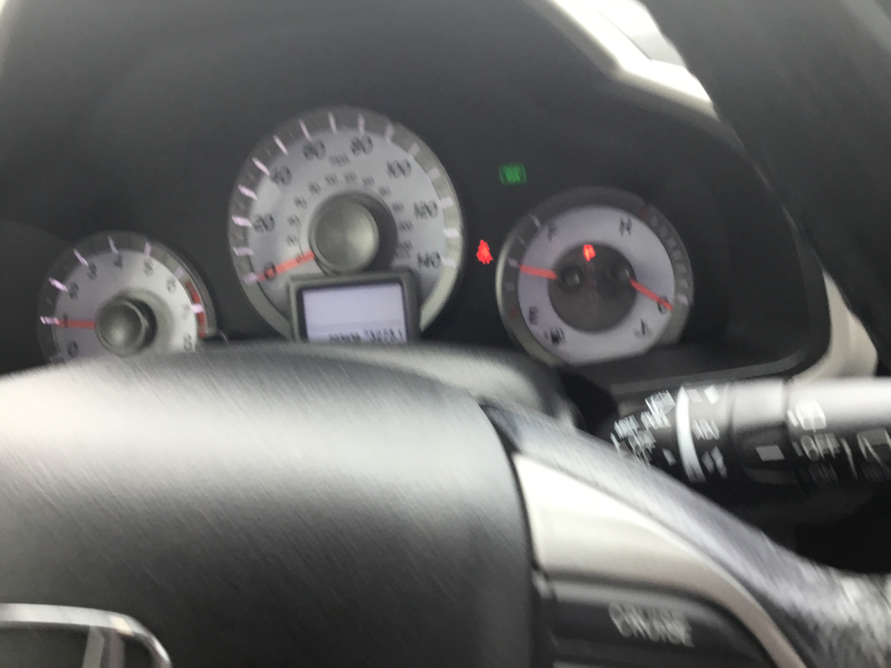 Honda Pilot Touring 4WD 5-Spd AT with DVD 2015