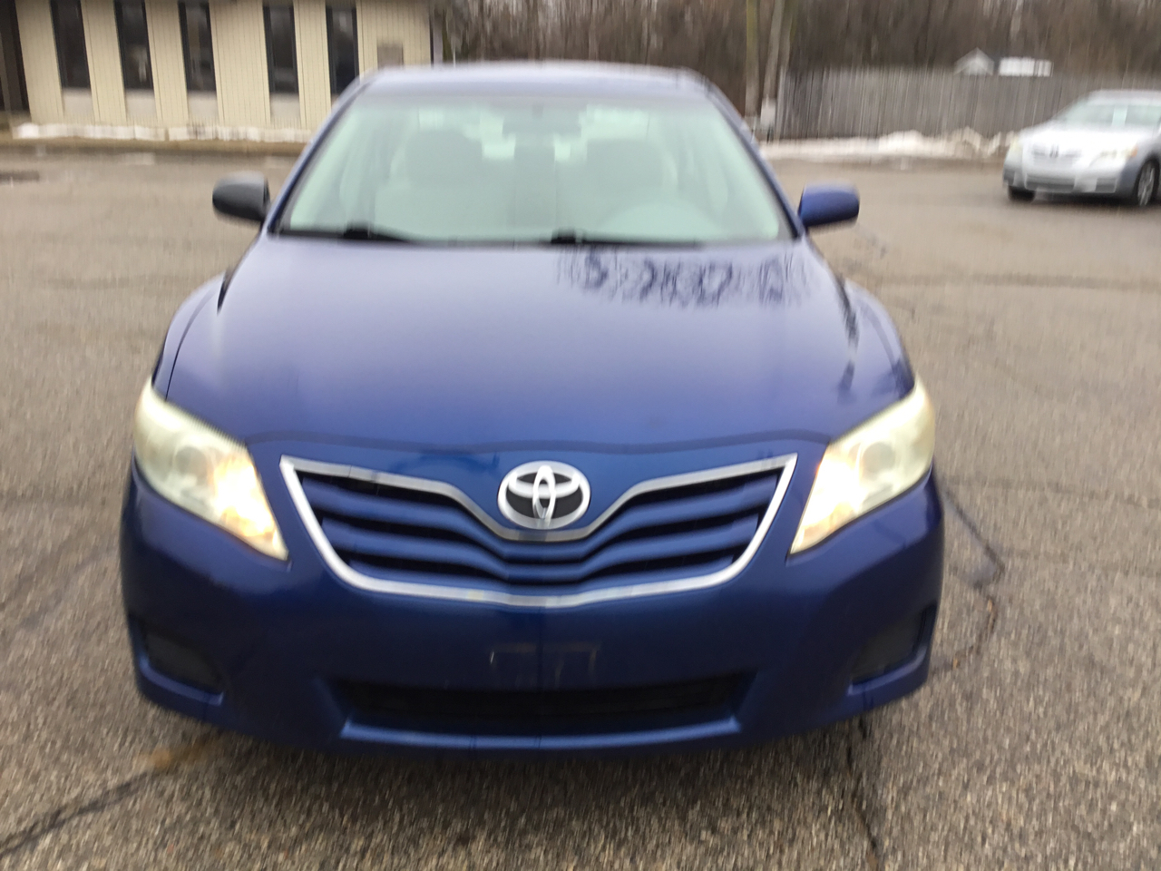 Toyota Camry Base 6-Spd AT 2011