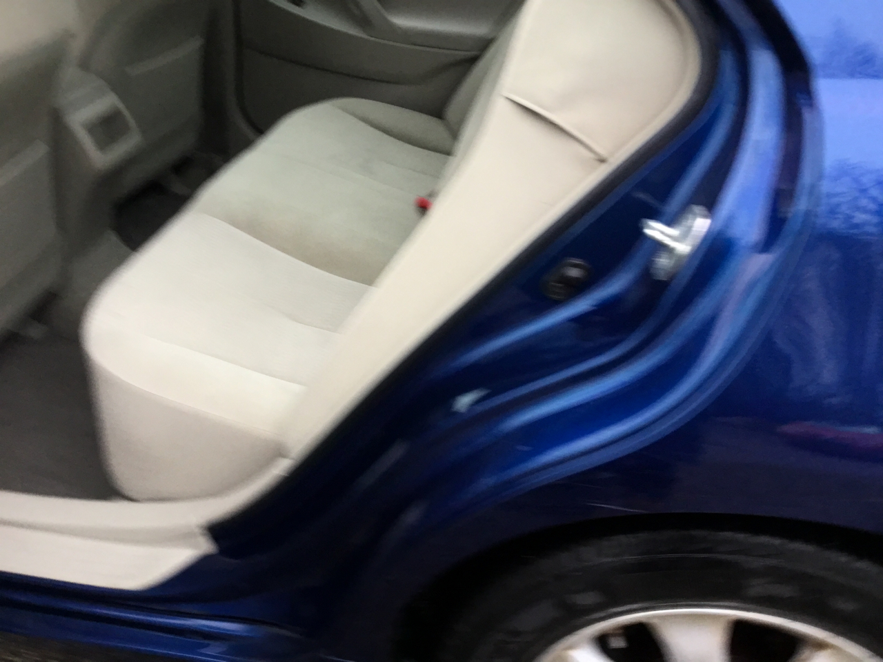 Toyota Camry Base 6-Spd AT 2011