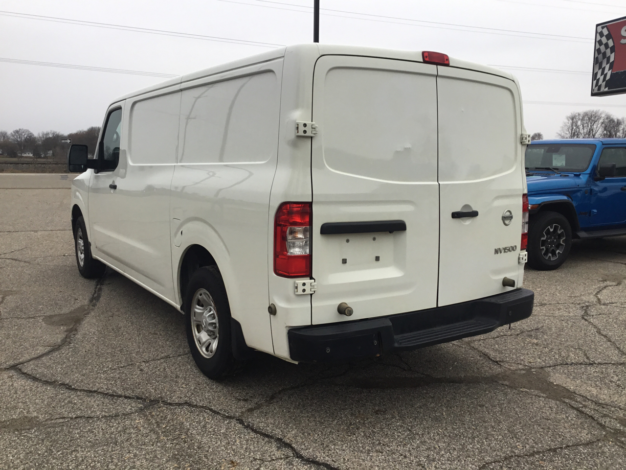 Nissan NV Cargo 1500 SV 2020