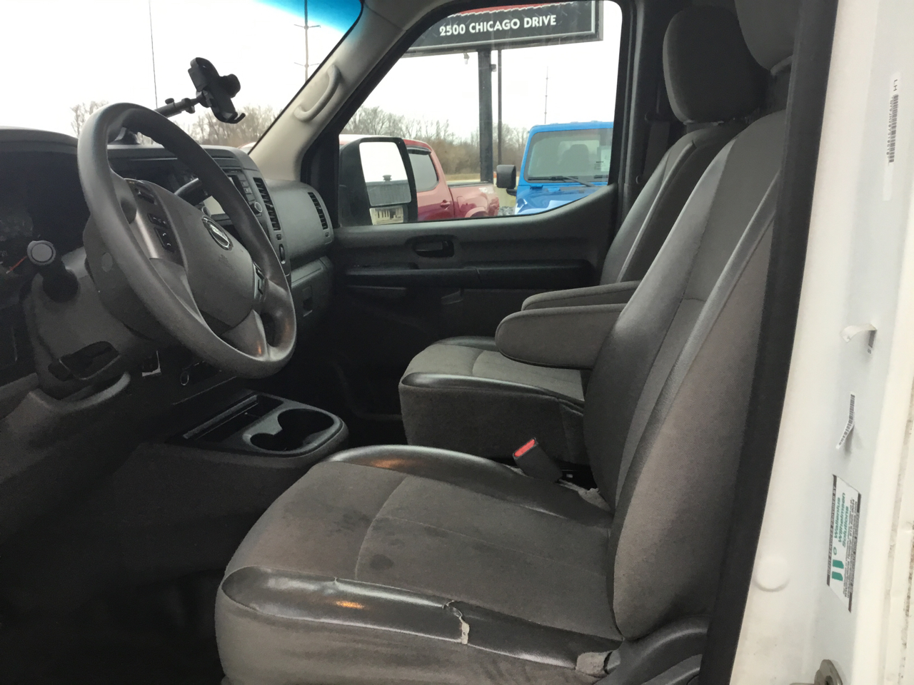 Nissan NV Cargo 1500 SV 2020