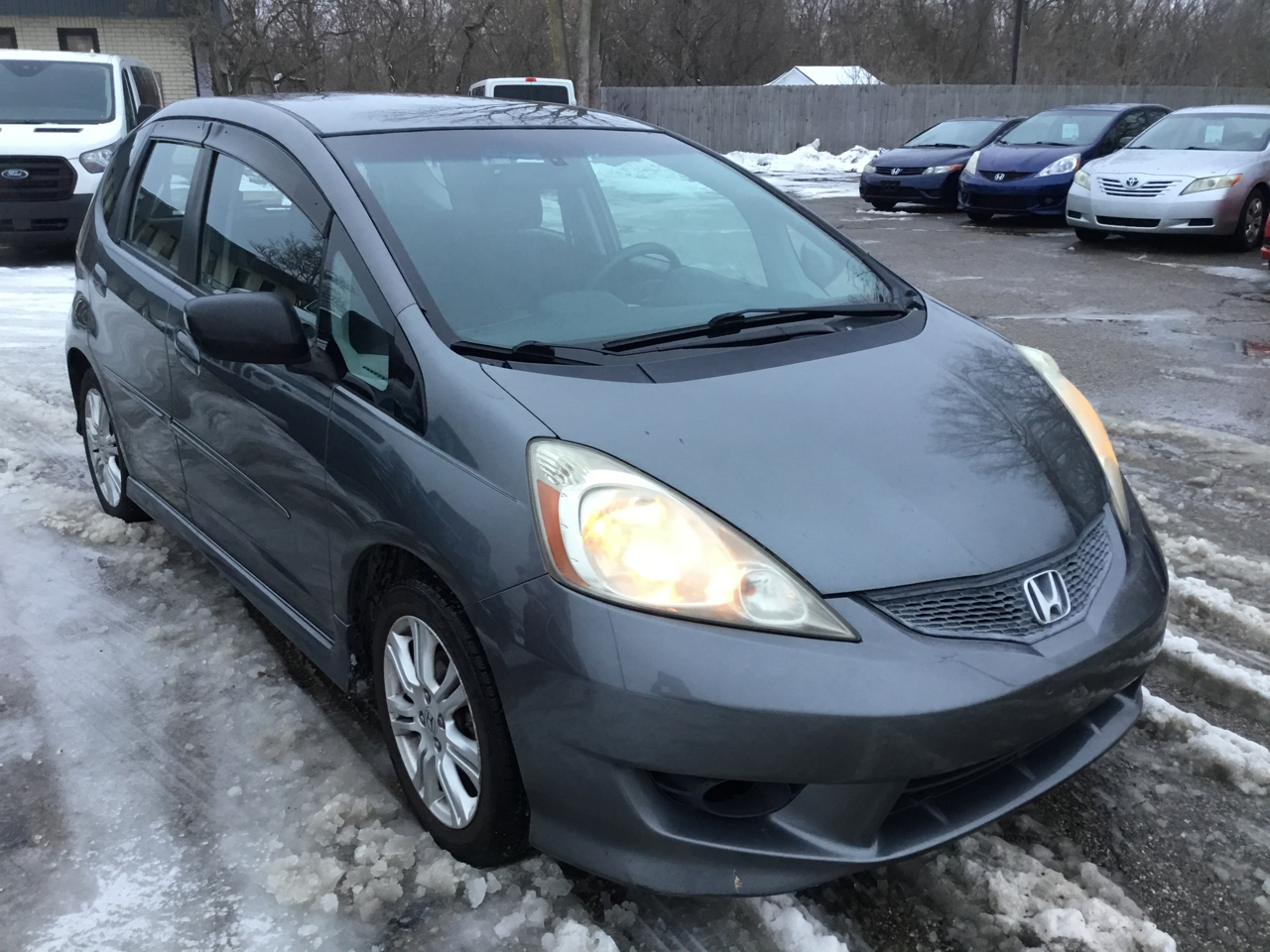 Honda Fit Sport 5-Speed MT 2011