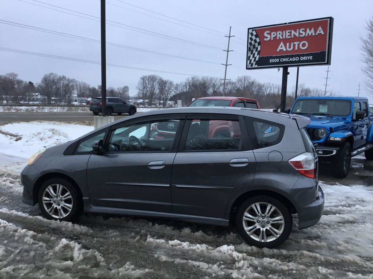 Honda Fit Sport 5-Speed MT 2011