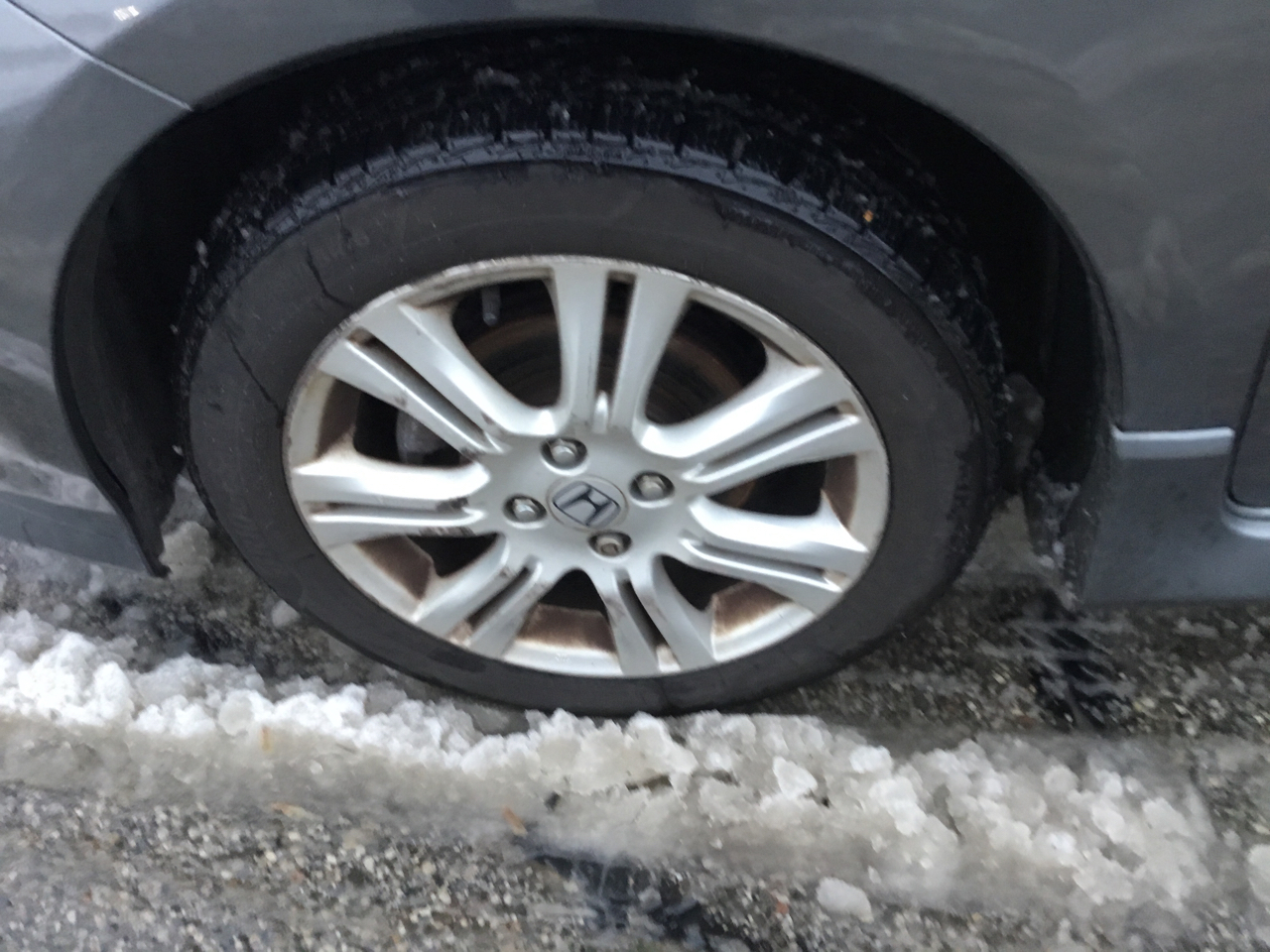 Honda Fit Sport 5-Speed MT 2011