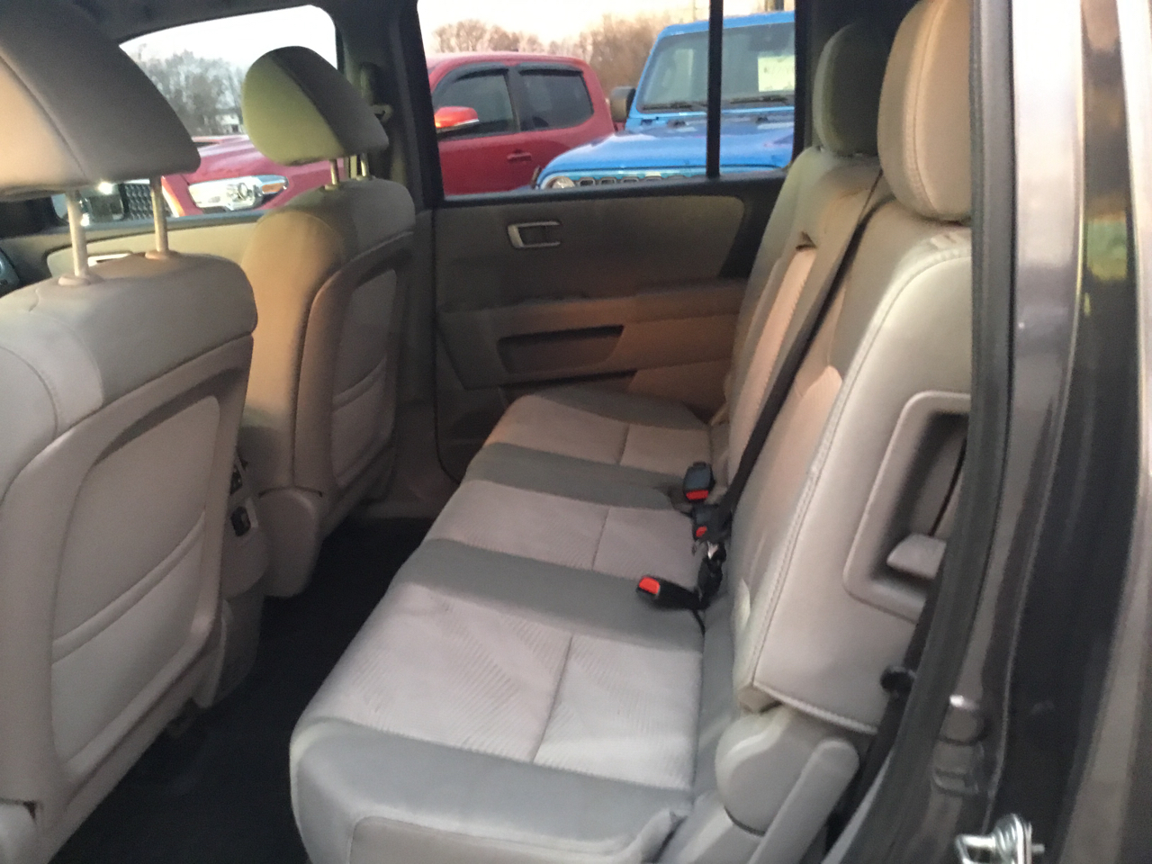 Honda Pilot LX 4WD 5-Spd AT 2015