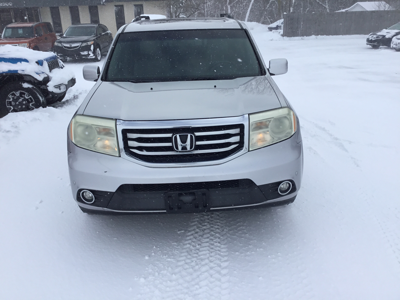 Honda Pilot Touring 4WD 5-Spd AT with DVD 2013
