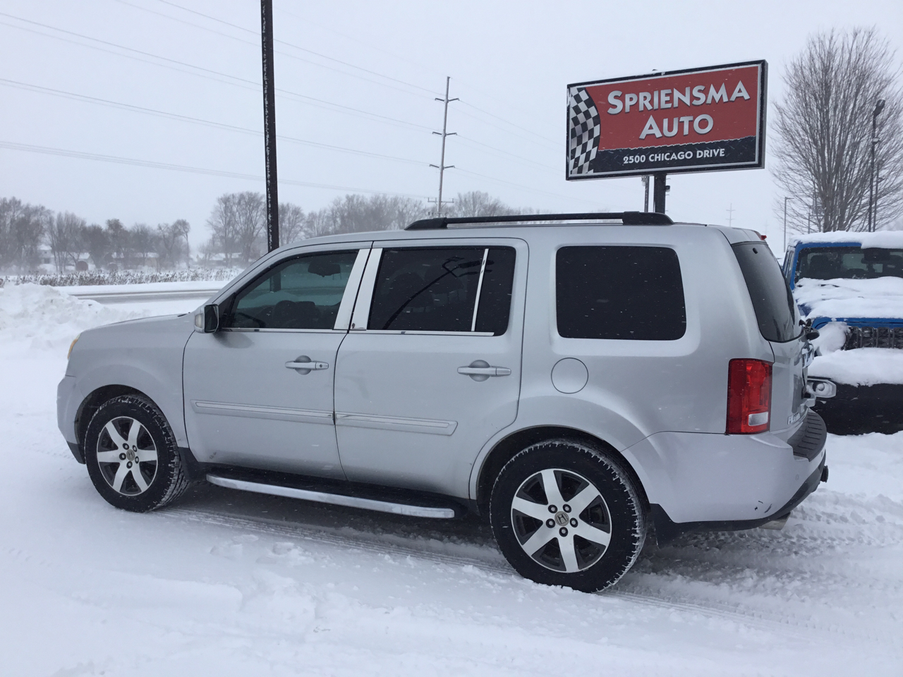Honda Pilot Touring 4WD 5-Spd AT with DVD 2013