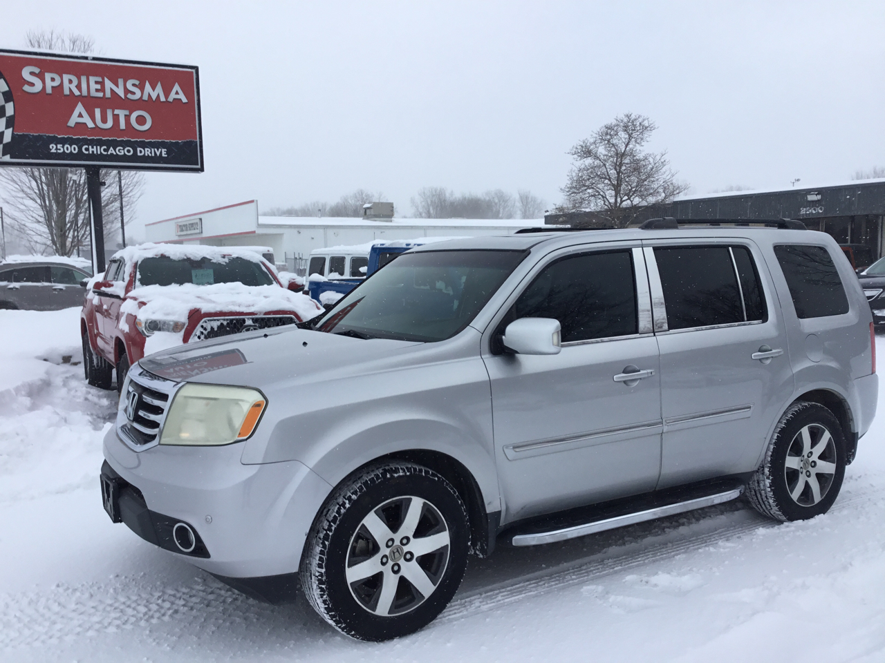 Honda Pilot Touring 4WD 5-Spd AT with DVD 2013