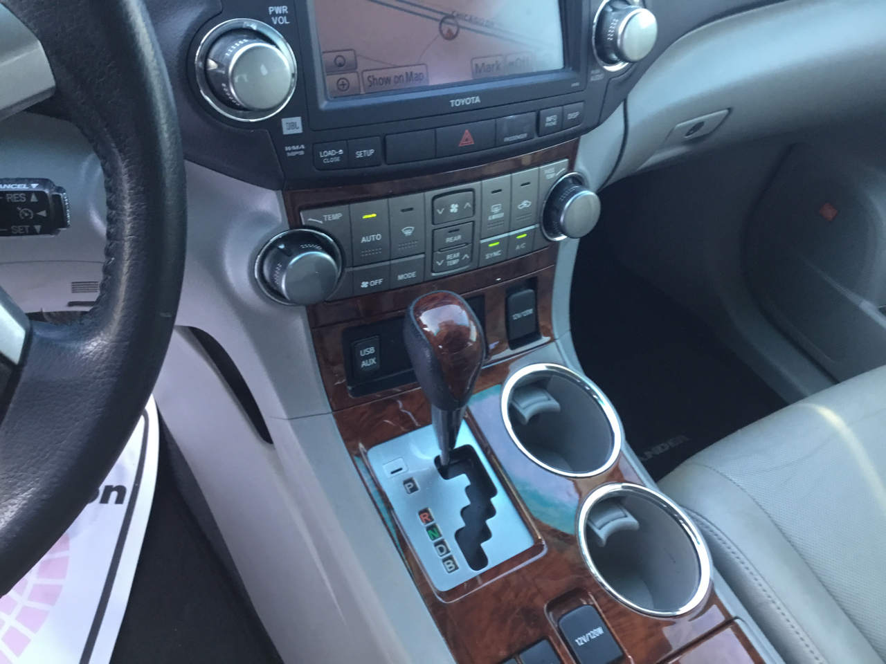 Toyota Highlander Hybrid Limited 4WD 2012