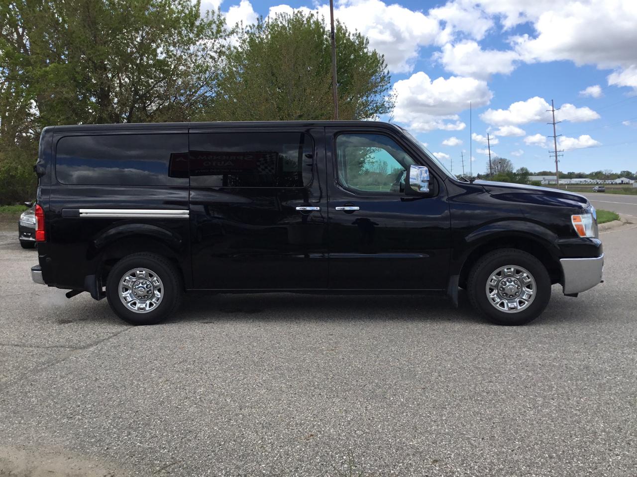 Nissan NV Passenger NV3500 HD SL V8 2018