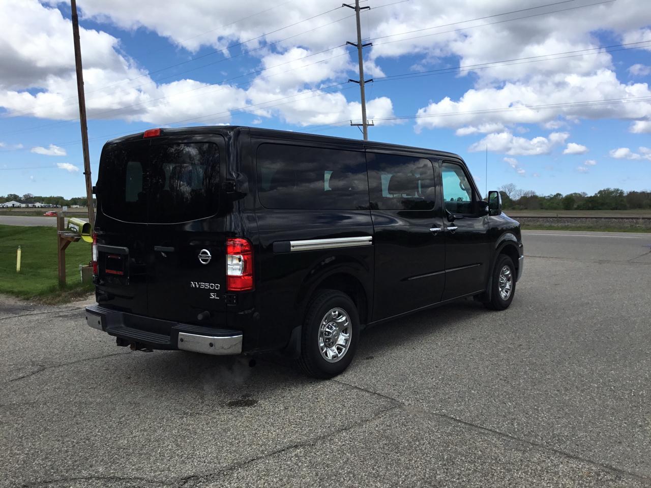 Nissan NV Passenger NV3500 HD SL V8 2018