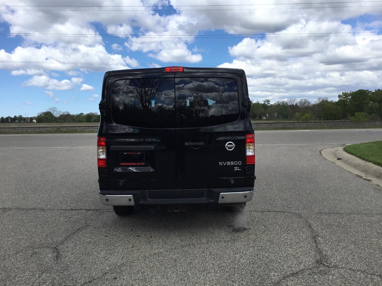 Nissan NV Passenger NV3500 HD SL V8 2018