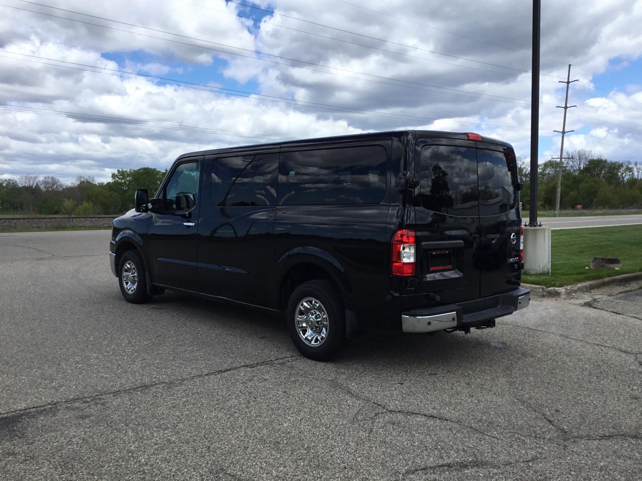 Nissan NV Passenger NV3500 HD SL V8 2018