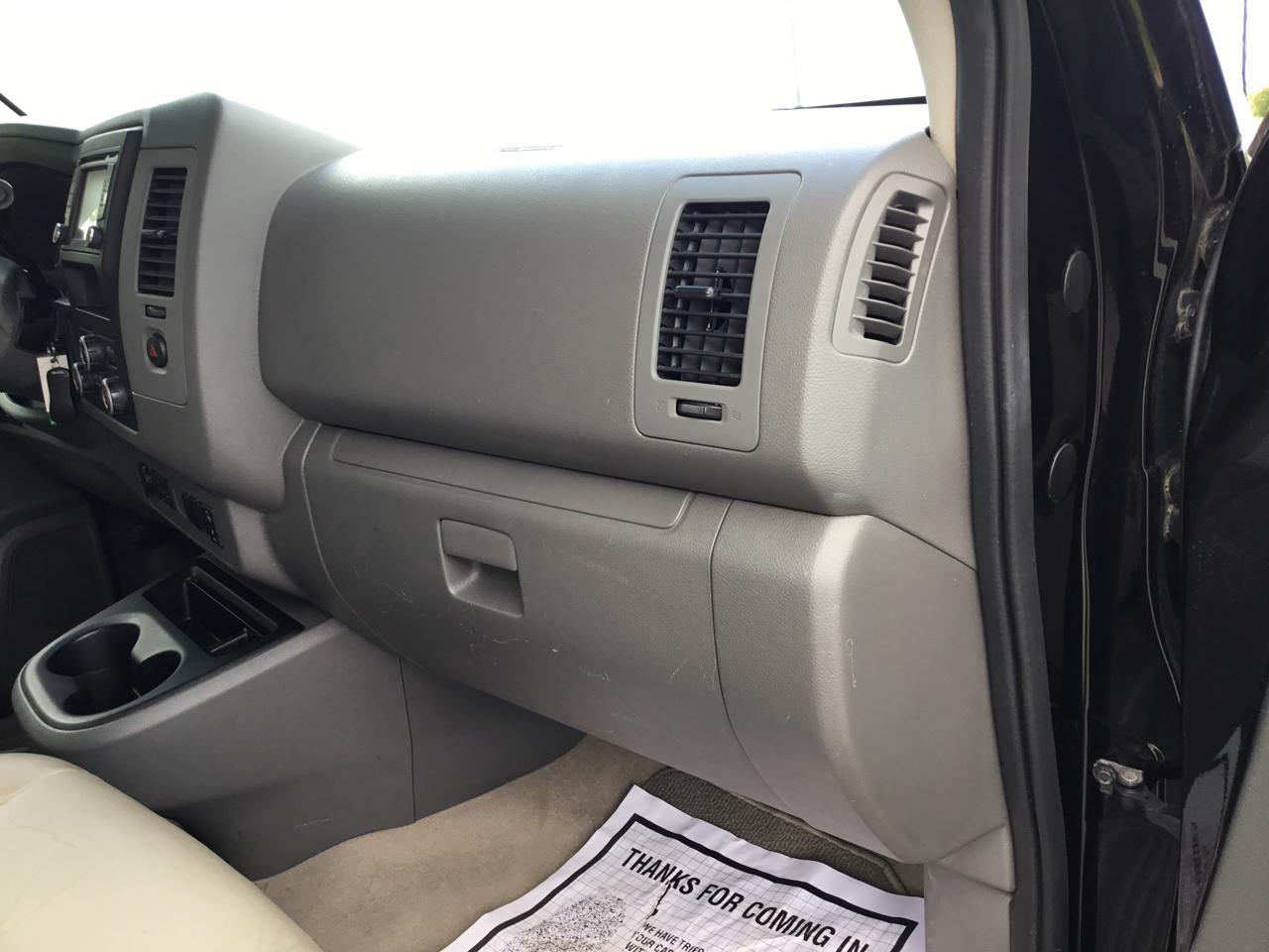 Nissan NV Passenger NV3500 HD SL V8 2018