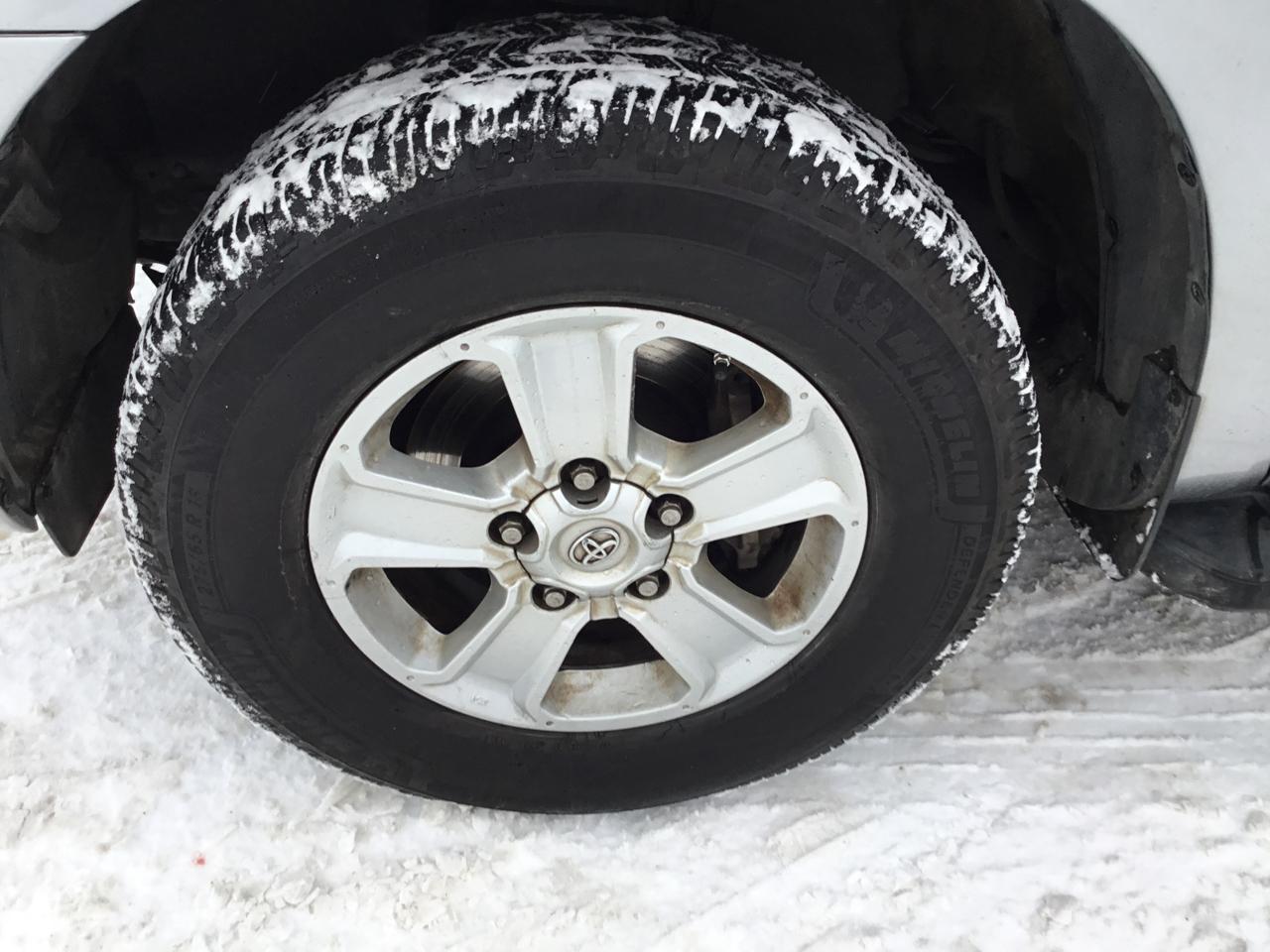 Toyota Sequoia SR5 5.7L 2WD 2019