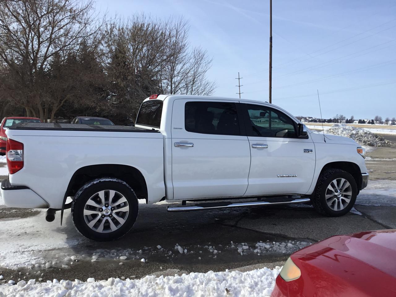 Toyota Tundra Limited 5.7L FFV CrewMax 4WD 2017