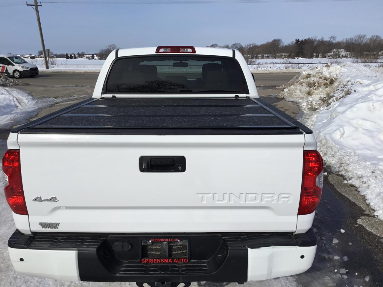 Toyota Tundra Limited 5.7L FFV CrewMax 4WD 2017