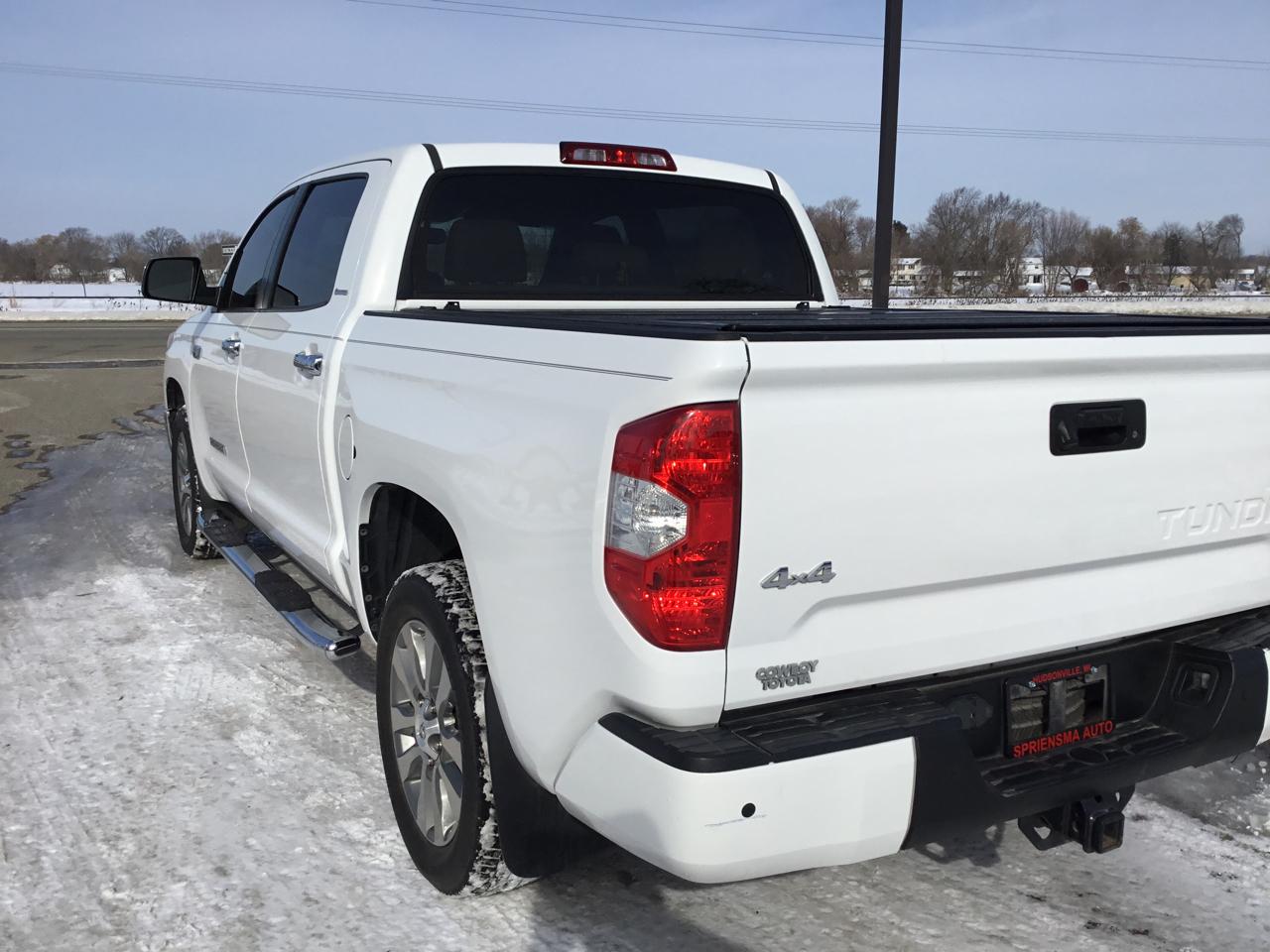 Toyota Tundra Limited 5.7L FFV CrewMax 4WD 2017