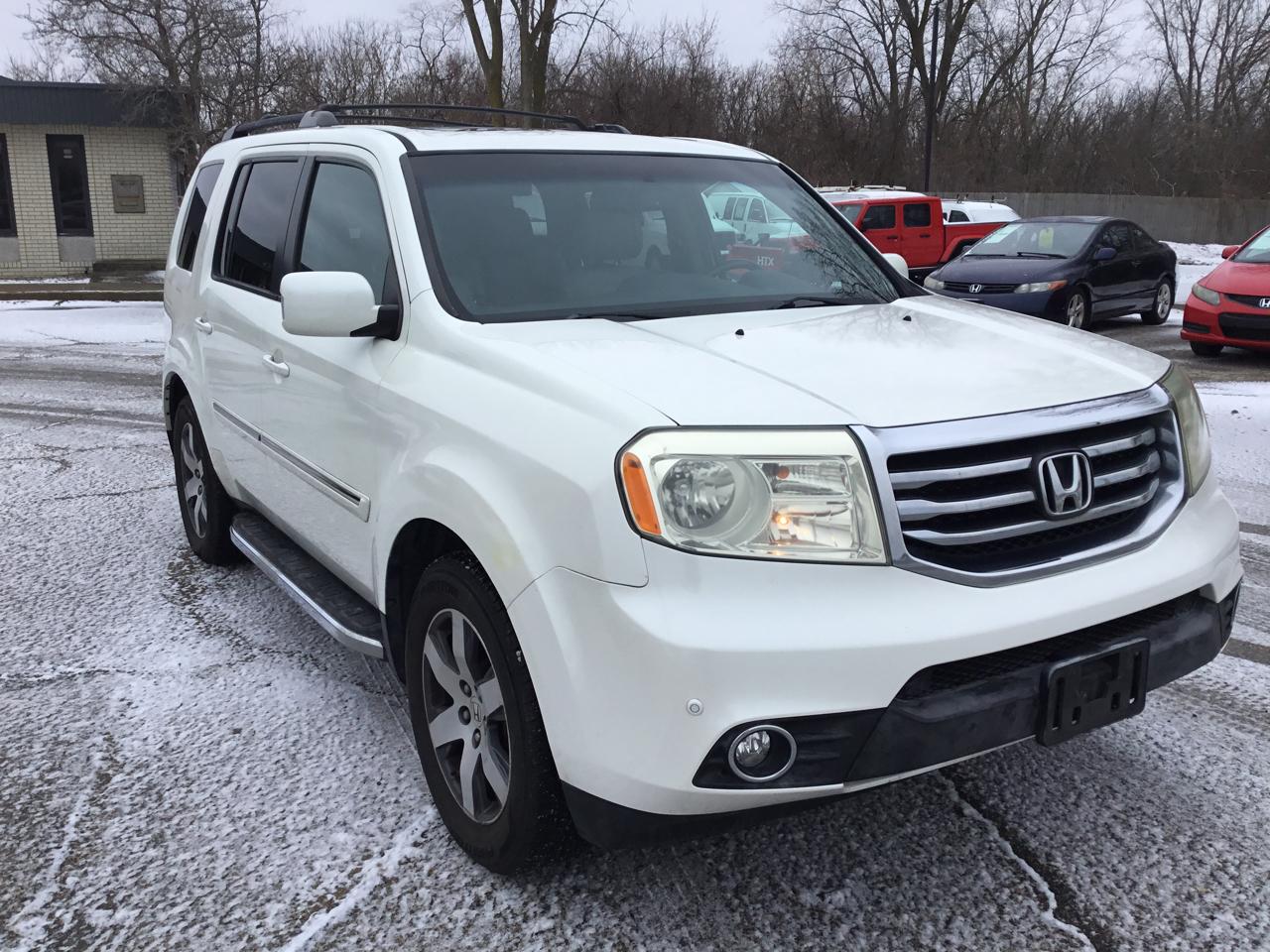 Honda Pilot Touring 2WD 5-Spd AT with DVD 2013
