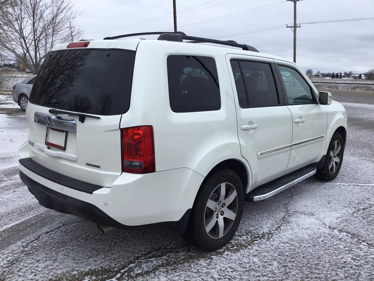 Honda Pilot Touring 2WD 5-Spd AT with DVD 2013
