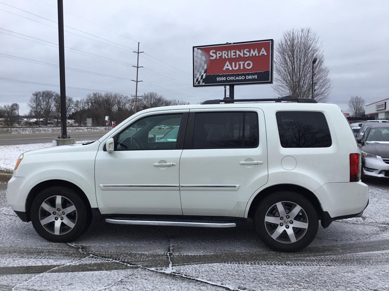 Honda Pilot Touring 2WD 5-Spd AT with DVD 2013