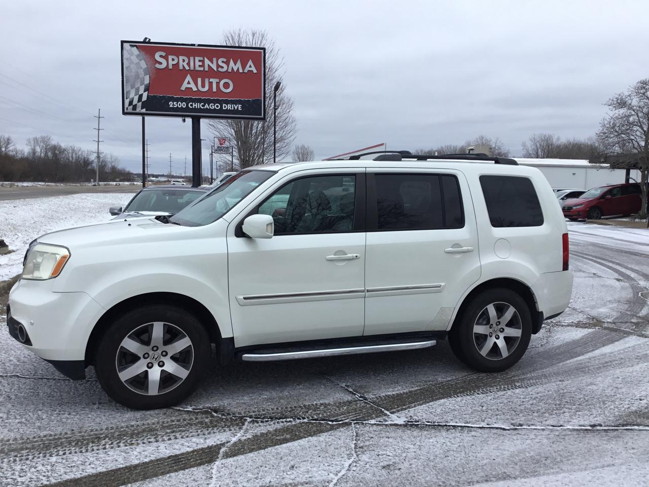 Honda Pilot Touring 2WD 5-Spd AT with DVD 2013