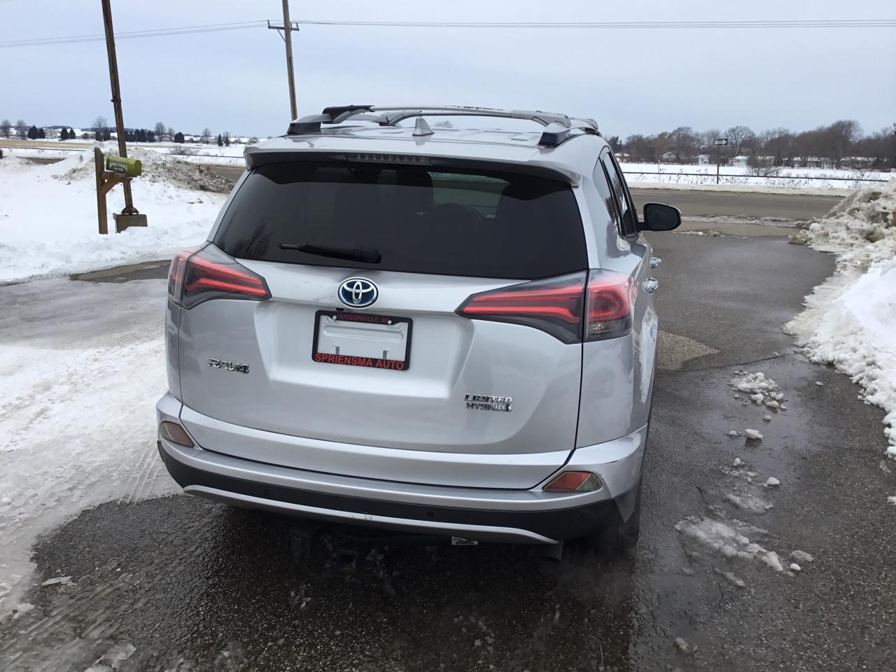 Toyota RAV4 Hybrid Limited 2016