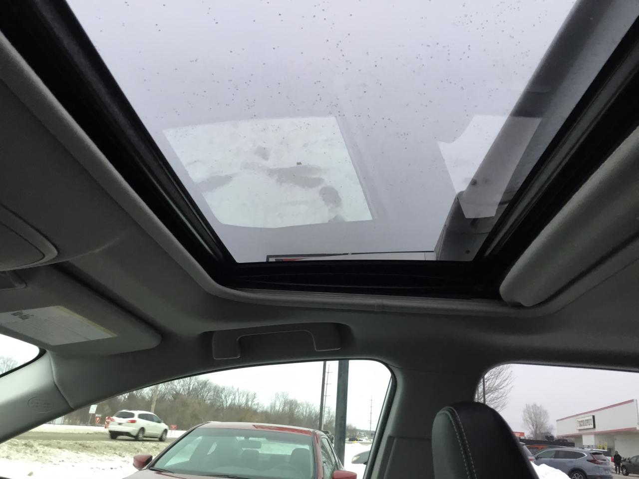 Toyota RAV4 Hybrid Limited 2016