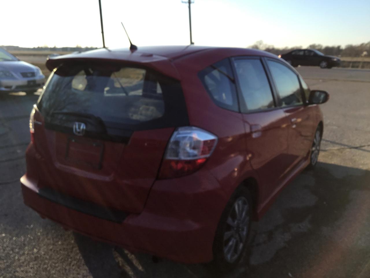 Honda Fit Sport 5-Speed AT 2013