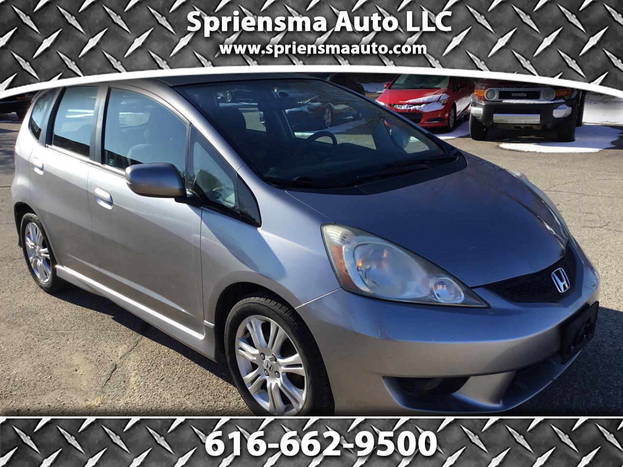 Honda Fit Sport 5-Speed MT 2010