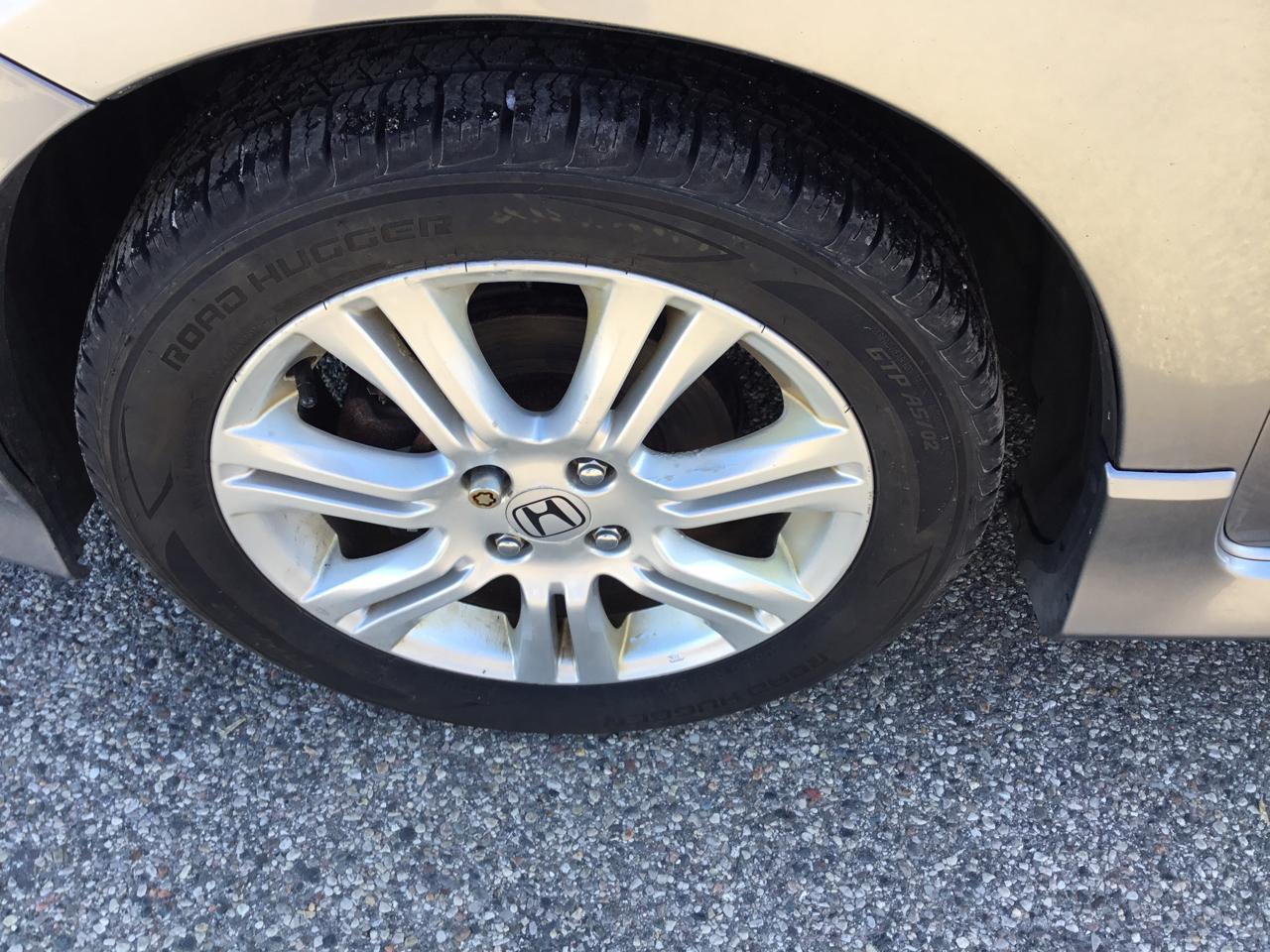 Honda Fit Sport 5-Speed MT 2010