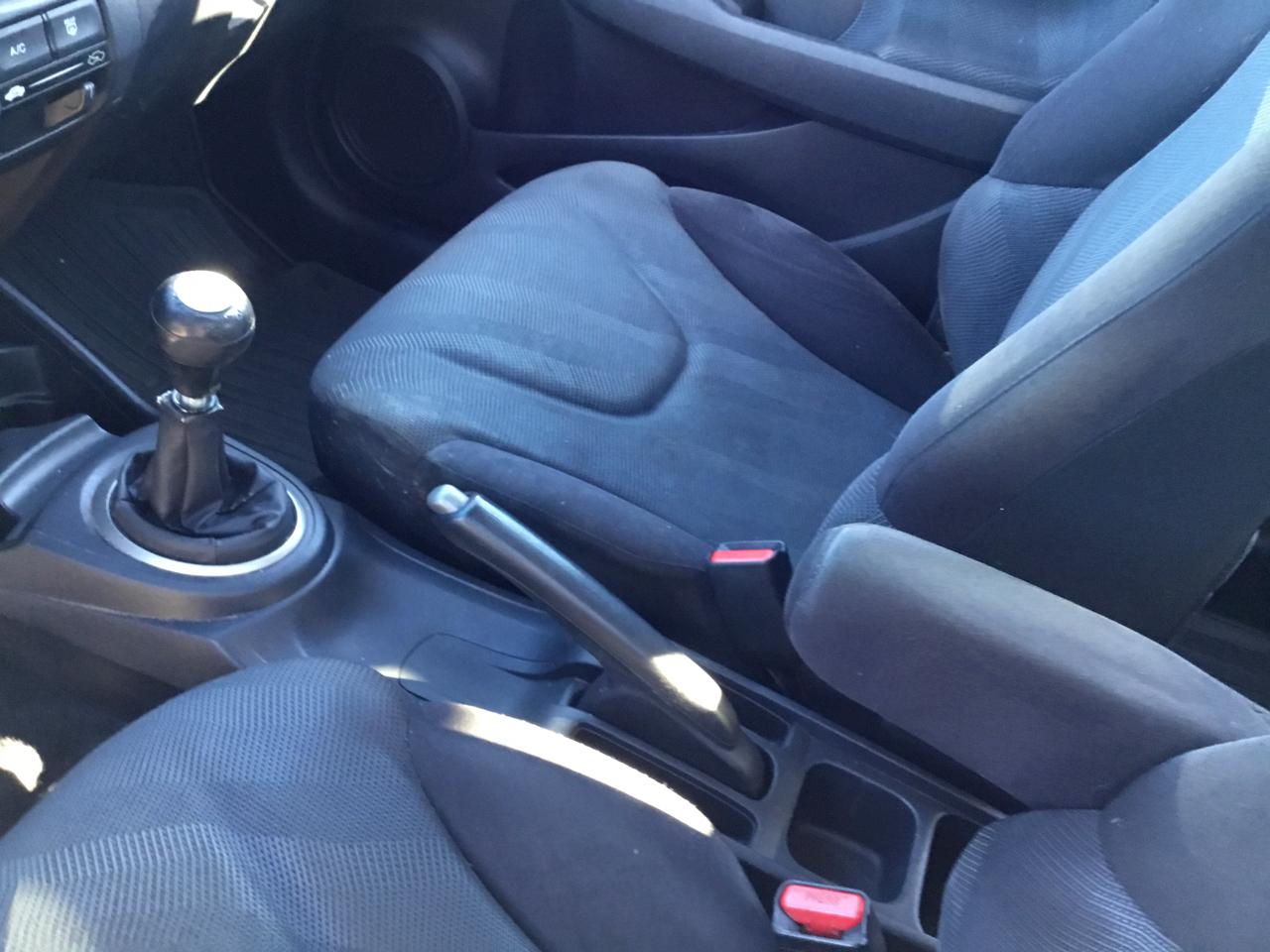 Honda Fit Sport 5-Speed MT 2010