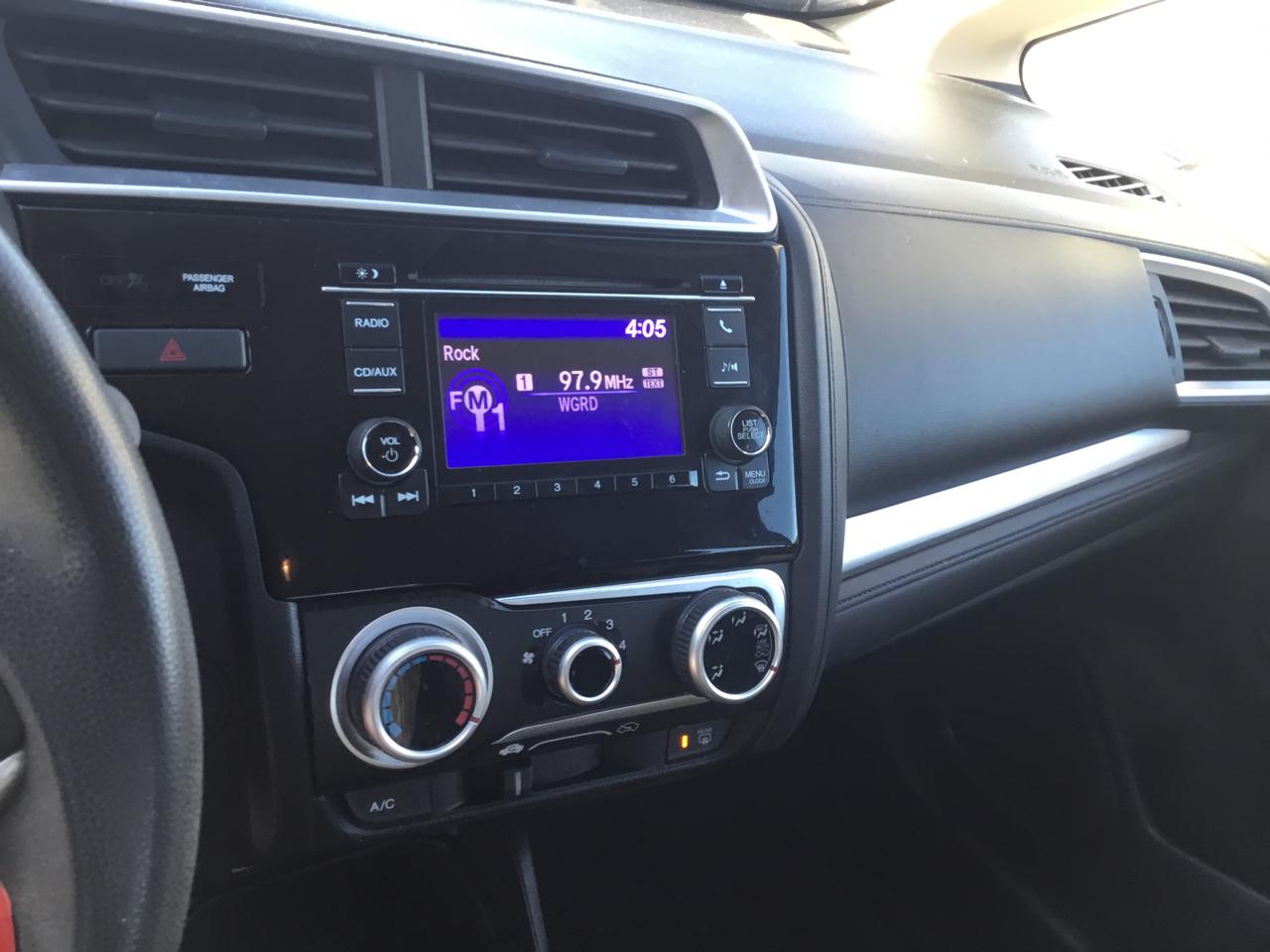 Honda Fit LX 6-Spd MT 2015