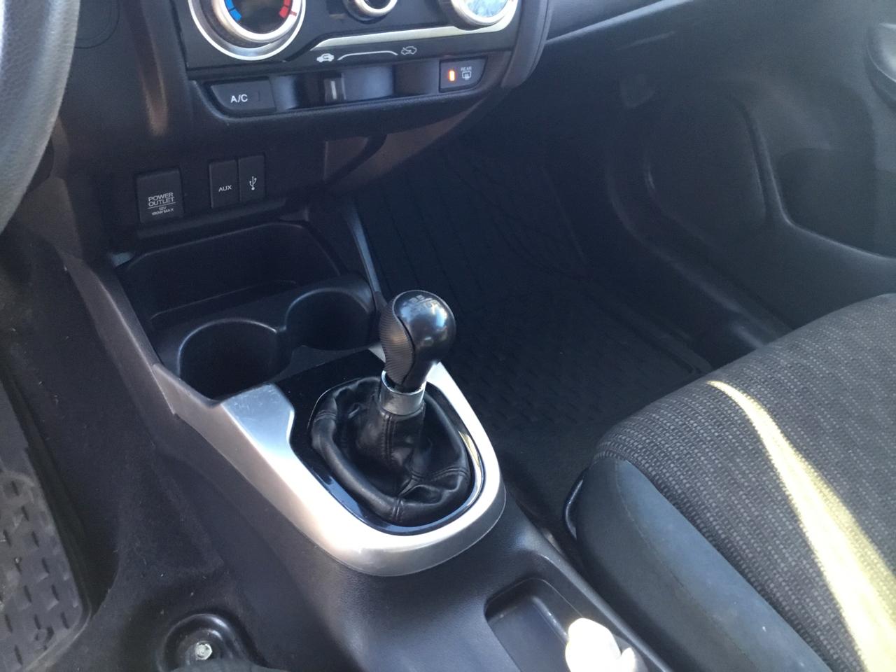 Honda Fit LX 6-Spd MT 2015