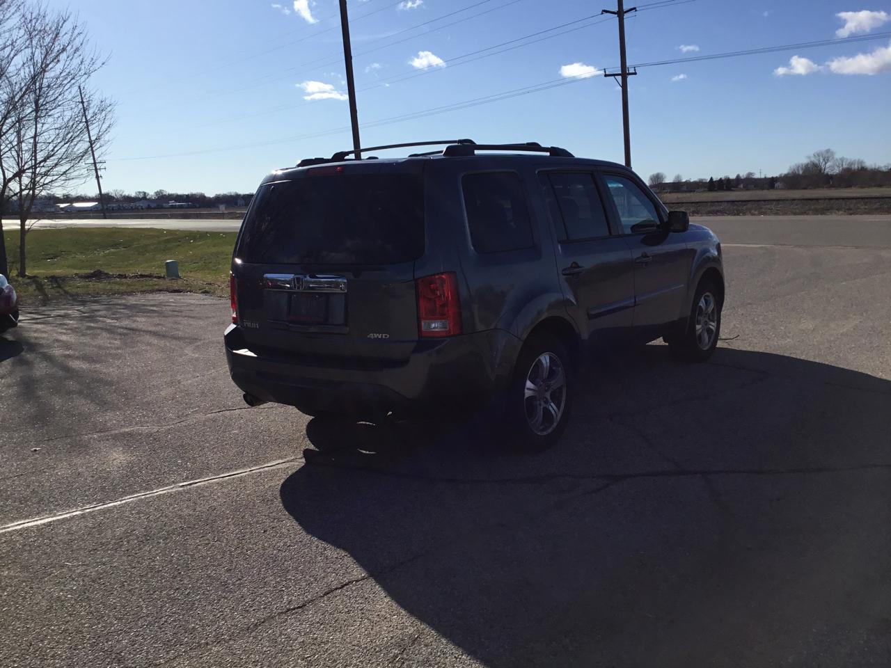 Honda Pilot EX-L 4WD 5-Spd AT with DVD 2014