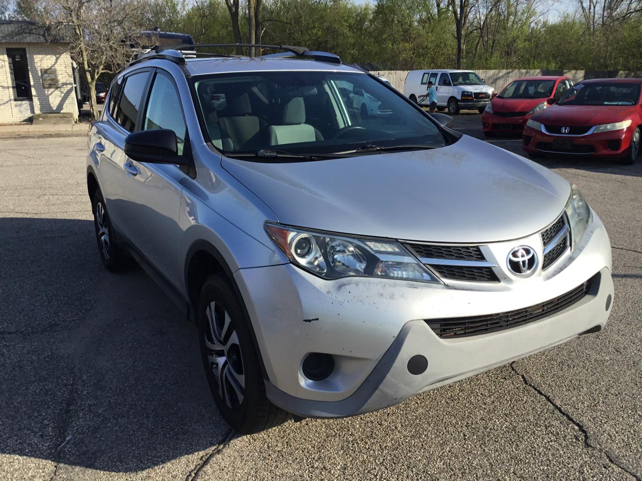 Toyota RAV4 FWD 4dr LE (Natl) 2013