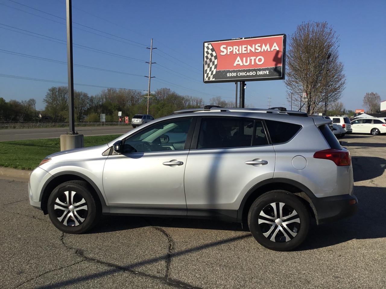 Toyota RAV4 FWD 4dr LE (Natl) 2013