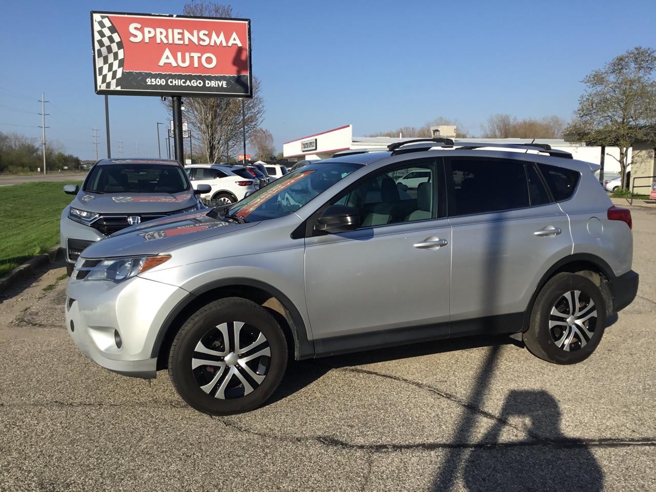 Toyota RAV4 FWD 4dr LE (Natl) 2013